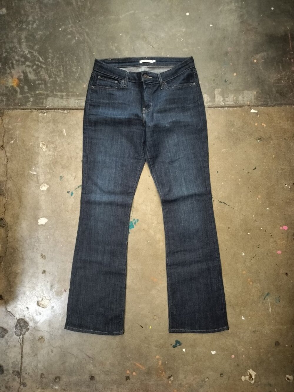 Levi's Women's 715 Dark Wash Bootcut Jeans Size 31 - Picture 3 of 6